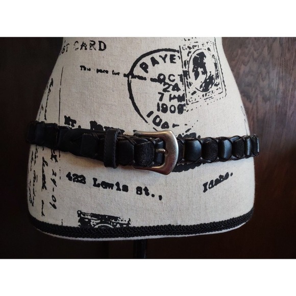 Black LEATHER Belt Women's Caterpillar Small Medium Large Waist Hip Silvertone - Picture 3 of 7